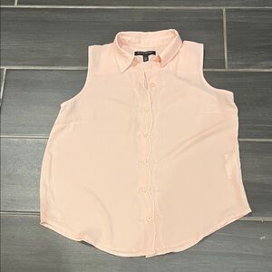 Banana Republic Sleeveless Blouse in Light Pink